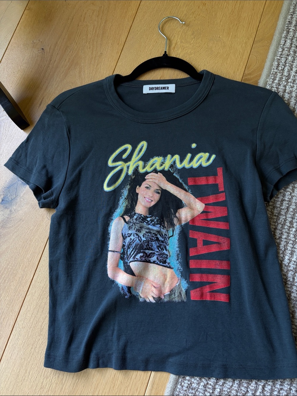 Daydreamer Black Shania Graphic Tee with Red & Yellow Accents sz S